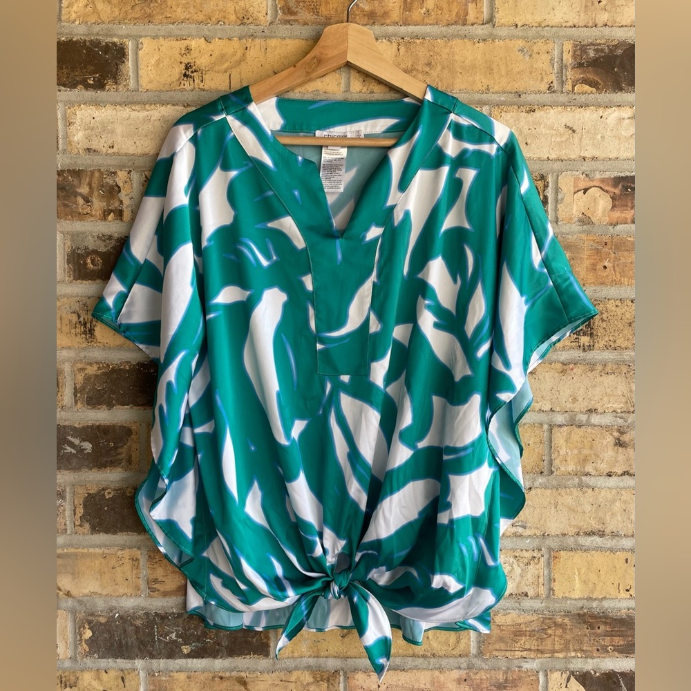 5 for $25🔥Chico's Tropical Print Tie Hem Shirt Size 1 (8)